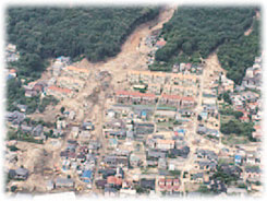 平成26年8月の広島市土砂災害（内閣府提供）